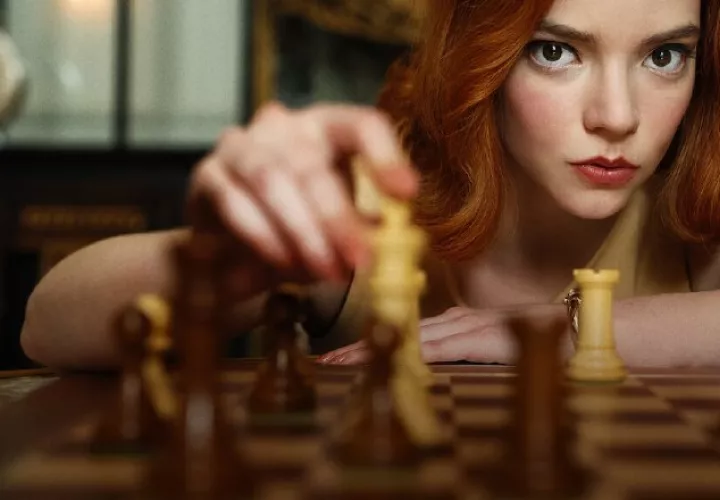 'Gambito de Dama'. NETFLIX
