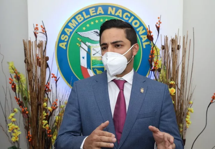 El diputado Julio Mendoza fue el proponente del proyecto de Ley No. 345, que crea el Programa Red de Productores.