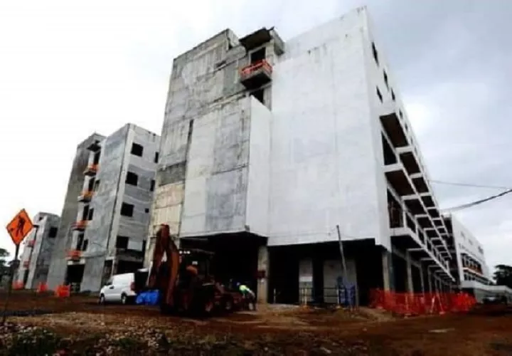 Así quedó la construcción del hospital Manuel Amador Guerrero, en la ciudad de Cólón. Foto de archivo