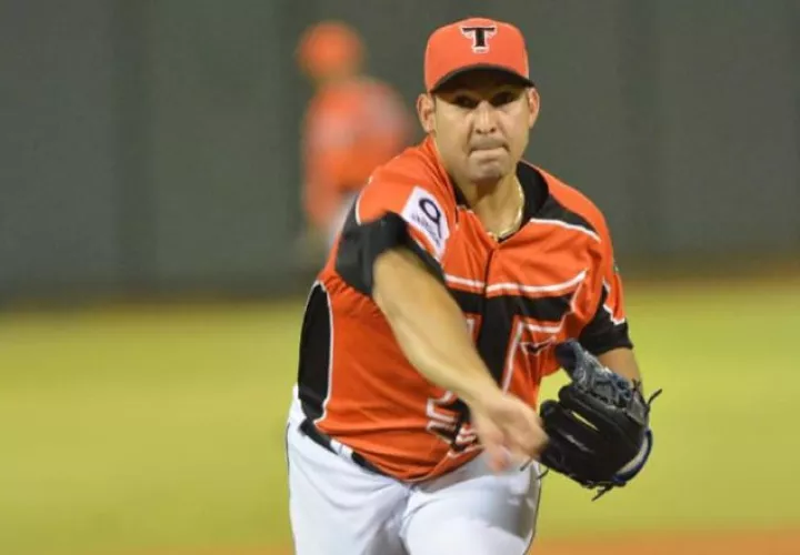 Paolo Espino, seleccionado por los Gigantes del Cibao, jugará otra final en República Dominicana. Toros