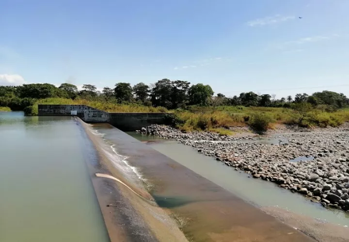 El sistema de riego está proyectado para el regadío de unas 3,200 hectáreas de cultivos, beneficiando a 221 productores. Foto/Cortesía