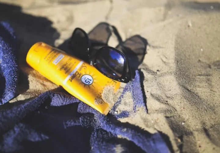 Se aconseja usar un protector solar de 30 SPF o más. Foto: Ilustrativa / Pixabay
