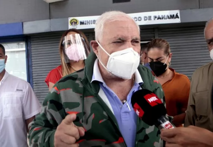 Ricardo Martinelli, expresidente de la República, a su salida ayer del edificio Avesa.