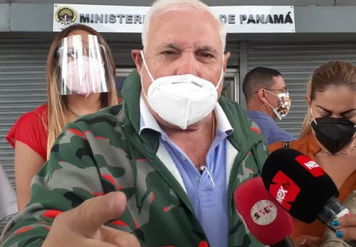 Expresidente de la República, Ricardo Martinelli cumple con medida de notificación. Foto: Víctor Arosemena