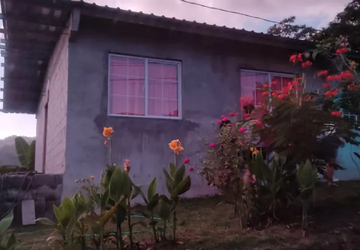Residencia donde fue encontrado el cuerpo de la adulta mayor. Foto: Diómedes Sánchez S.