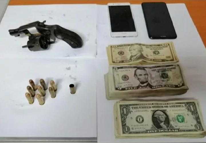 La Policía Nacional logró la detención de los vinculados gracias a la descripción que aportó la víctima.