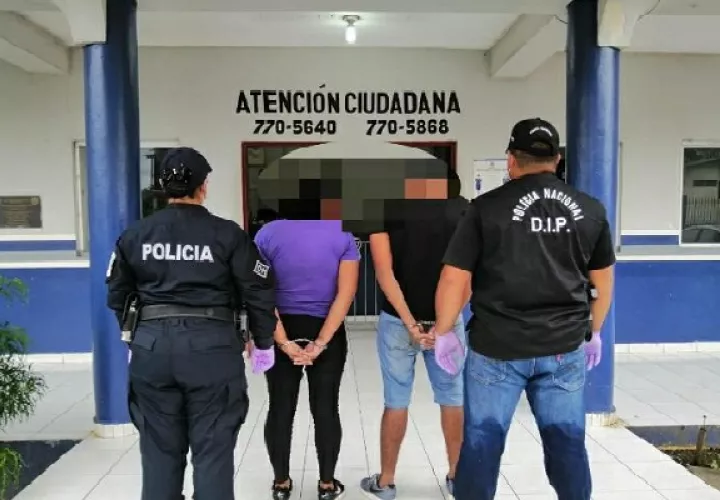 La Policía Nacional ubicó dinero en efectivo que se presume pertenecía a la víctima, además se encontró un arma de fuego, la cual se presume fue utilizada para cometer el delito.