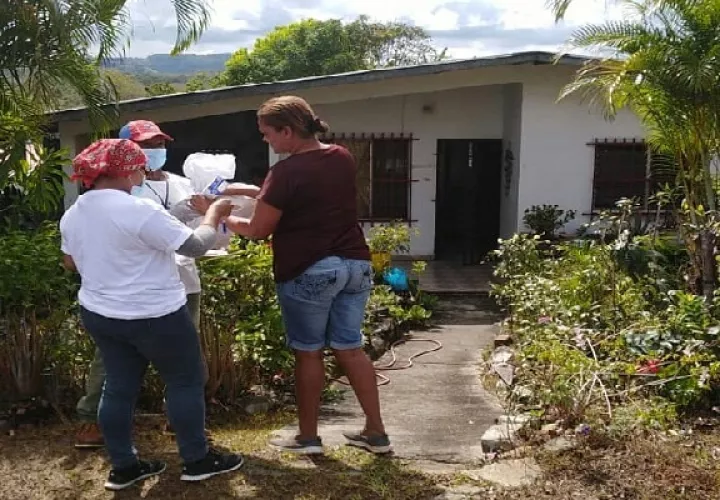 La Gobernación de la provincia de Panamá Oeste, en el distrito de Capira son entregadas cada 15 días, unas 17,500 bolsas de alimentos.