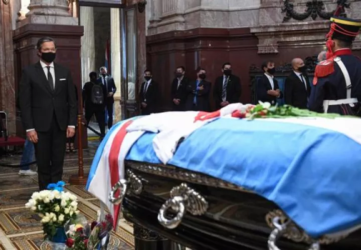 Velorio del expresidente de la República Carlos Saúl Menem, en el Salón Azul del Congreso de la Nación, en Buenos Aires .