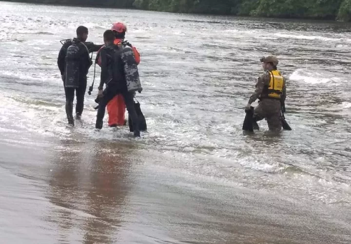 El cuerpo sin vida de la niña de siete meses fue encontrado por los moradores del área.