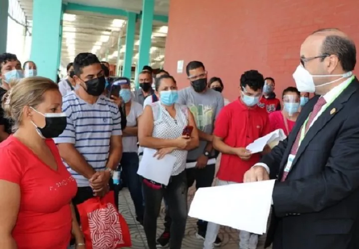 Eduardo Leblanc ha tenido seis meses de intensa actividad, como ayudar a nicaragüenses a regresar a su patria. Cortesía