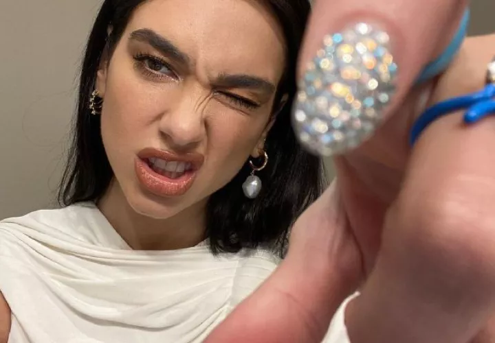 Dua Lipa. Instagram