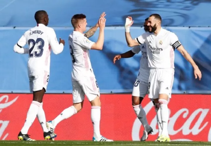 Benzema y Kross le dieron el triunfo al Real Madrid el pasado domingo ante el Valencia por 2-0. Foto: @realmadriden