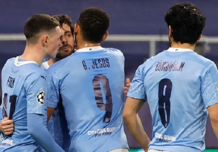 Bernardo Silva al 29 y Gabriel Jesus al 65 marcaron para los de Guardiola. Foto: @ManCity