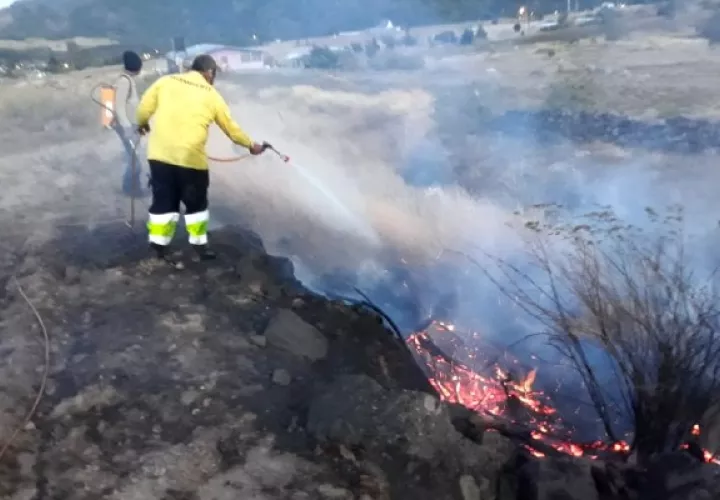 Incendio de masa vegetal próximo al Volcán Barú. Foto: Cortesía