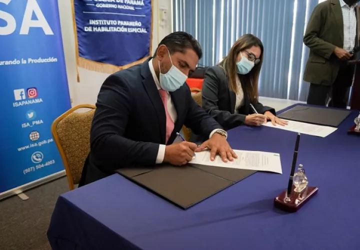 Iphe e ISA firmaron un acuerdo en beneficio de estudiantes con discapacidad. Foto cortesía