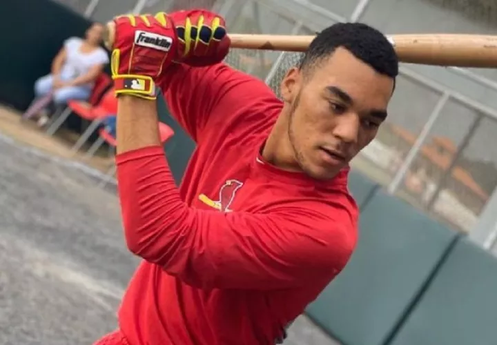 Leonardo Bernal tiene como inspiración a Yadier Molina.