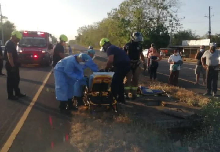 Los trabajadores aseguraron que el hombre fue encontrado  por casualidad, ya que escucharon algunos ruidos. 