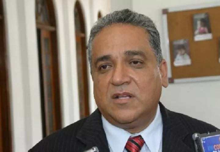 En el cuestionario presentado se solicita información para saber si ya se definió, en el proyecto, ¿el tramo que cruzará el canal de Panamá?.