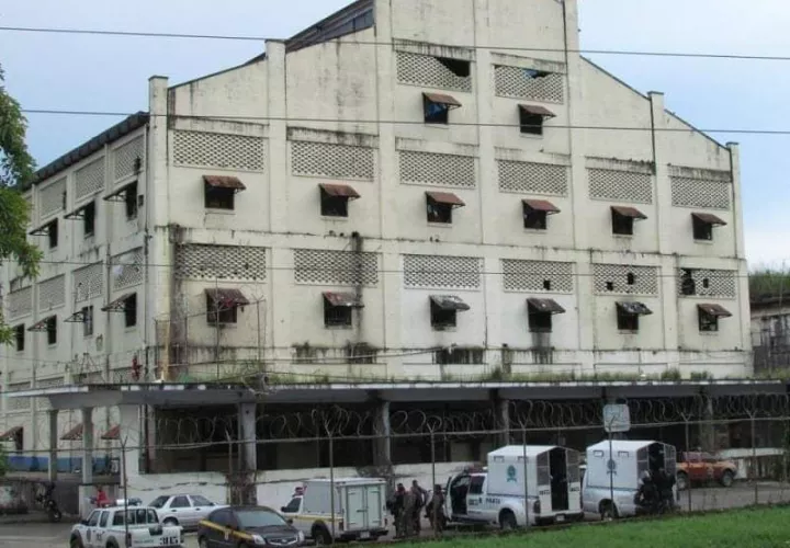 En este centro penitenciario están detenidas más de 1,500 personas. Foto: Diomedes Sánchez