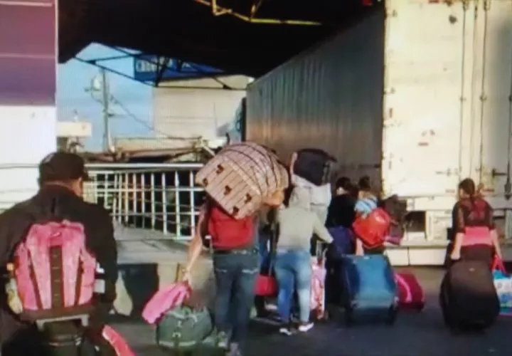 Los nicaragüenses agradecieron a los panameños el apoyo que les brindaron. Foto: Mayra Madrid