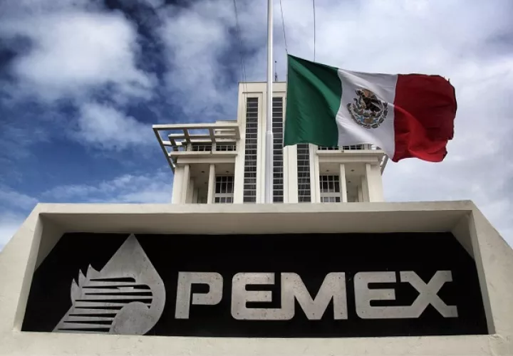 Petróleos Mexicanos no fue ajeno a esta situación mundial y enfrentó la peor crisis de su historia. EFE