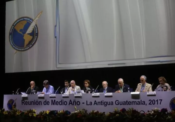 Miembros de la Sociedad Interamericana de Prensa (SIP).