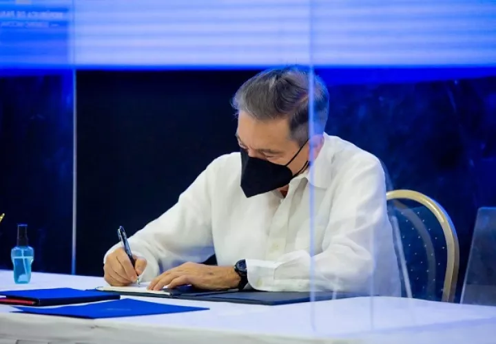La Dirección de Sedes de Empresas Multinacionales del MICI, actuará como Secretaría Técnica de la Comisión, para otorgar el visto bueno de las Licencias.