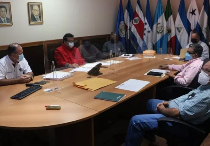 Analiza la salud pública veterinaria, las exigencias internacionales en especial para poder exportar carne hacia Estados Unidos. Foto/Cortesía