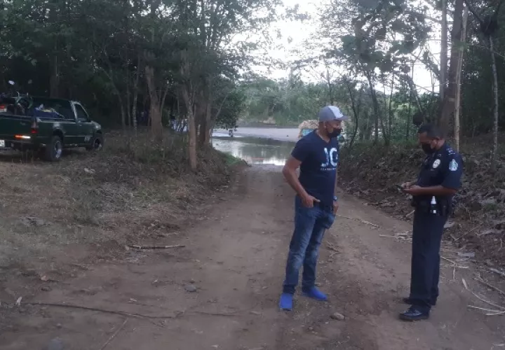 El lugar donde se registró la muerte es un lugar distante de la comunidad de El Pedernal en donde no hay vigilancia de los estamentos de seguridad debido a que está en medio de fincas privadas y cañaverales.