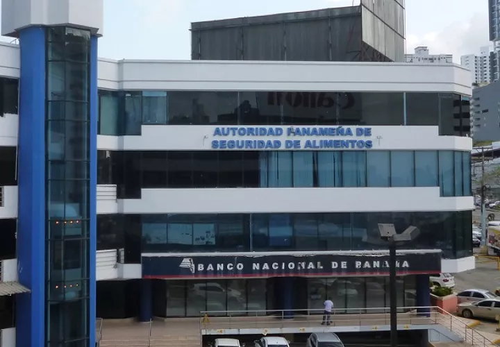 En el documento se contempla además devolver a los ministerios las facultades en cuanto a la sanidad vegetal en base a la defensa del patrimonio fitozoosanitario del país.