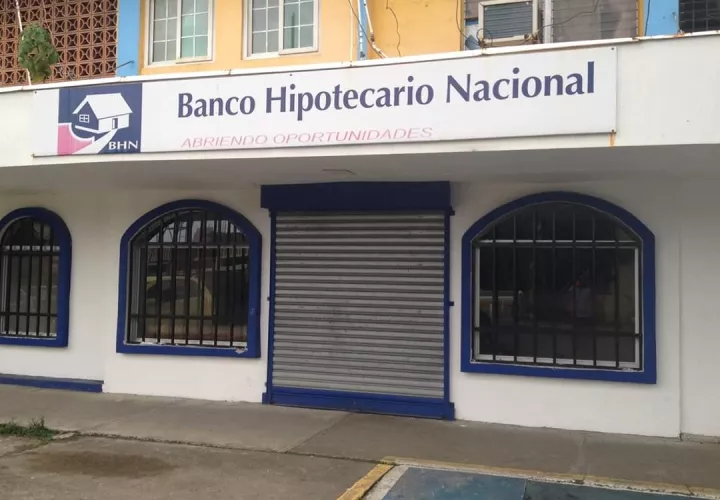 Se busca integrar la plataforma tecnológica en el Banco Hipotecario Nacional (BHN) para agilizar los trámites. Foto: Diómedes Sánchez S. 