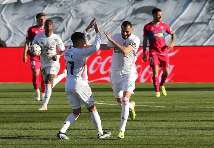Benzema rescató de nuevo al Madrid.
