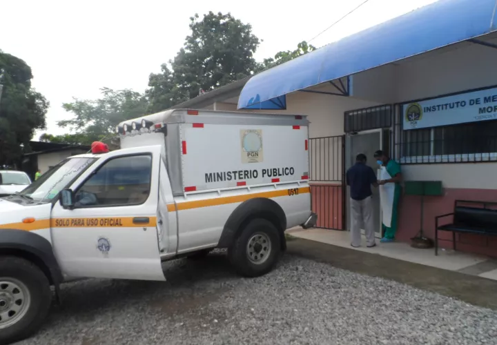 La Policía Nacional, en conjunto con el Ministerio Público, buscan esclarecer el móvil de este presunto homicidio y dar con los responsables.