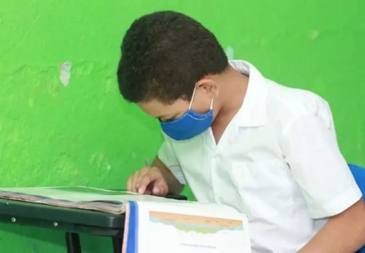 Existen planteles educativos que no tienen agua o luz eléctrica dijo el dirigente Montero.