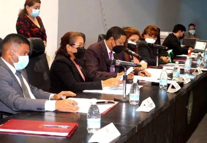 Los nombres de los aspirantes los dio a conocer la Comisión de Gobierno, Justicia y Asuntos Constitucionales de la Asamblea Nacional.