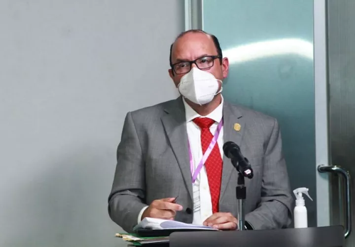 Eduardo Leblanc quiere seguir en el puesto.