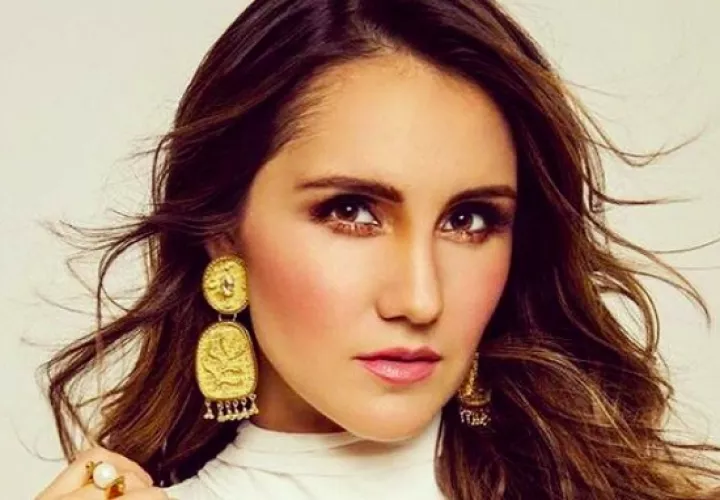 Dulce María no tiene comunicación con su excompañeros de RBD. Foto: Instagram / @dulcemaria