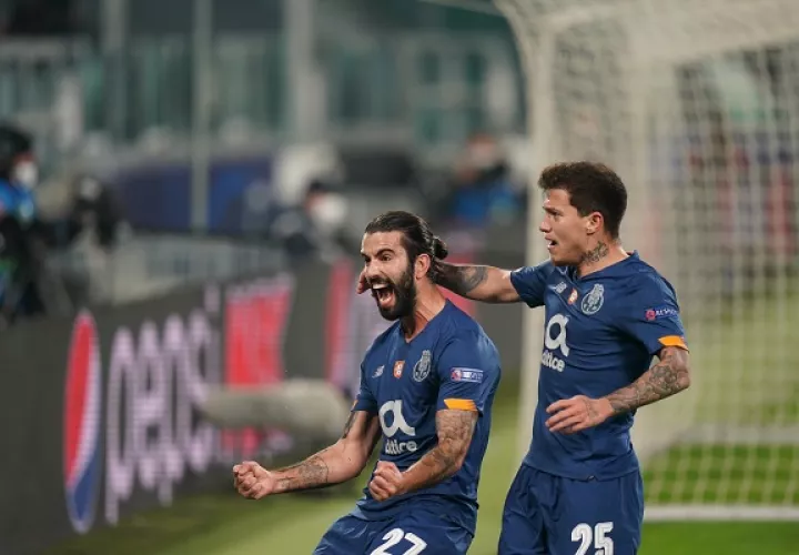 Sérgio Oliveira marcó el gol que le dio el pase al Porto a los cuartos de final. Foto: @FCPorto