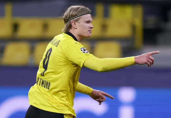 Haaland anotó los dos goles del Borussia Dortmund. Foto: @BleacherReport