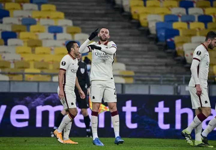 El exjugador del Real Madrid, Borja mayoral, marcó dos goles para consolidar el pase de la Roma sobre el Shaktar. Foto: Twitter