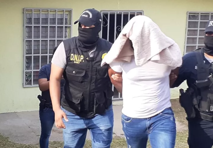 Erasmo Camargo estaba solo al momento del allanamiento. Foto/ Víctor Arosemena