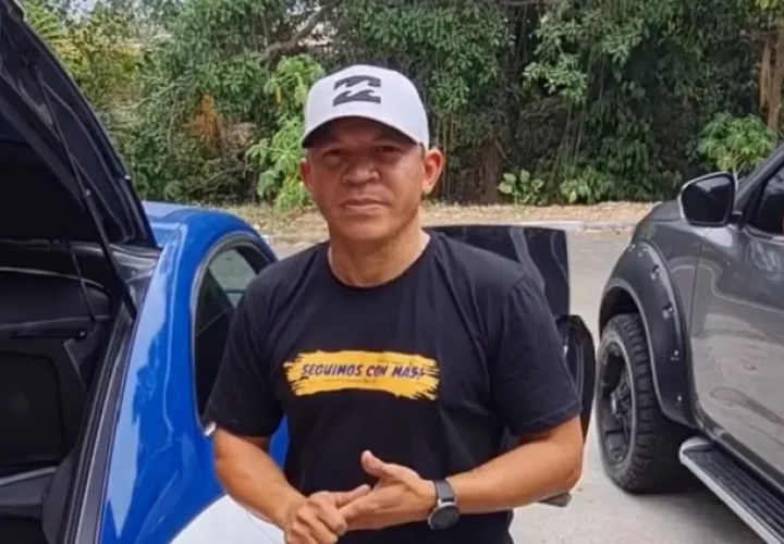 Luis Casis tuvo este gesto como un homenaje a la música de Horacio Valdés y la banda que presidió en vida, Son Miserable. Foto: Instagram / @luiscasis