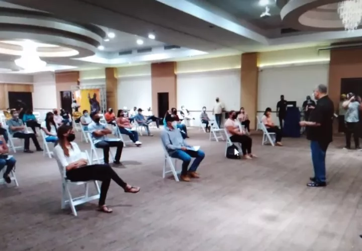 Los asistentes cumplieron con todas las medidas de bioseguridad. Foto: Thays Domínguez
