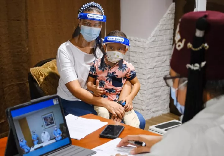 Médicos especialistas de Estados Unidos y México realizaron las evaluaciones. Cortesía