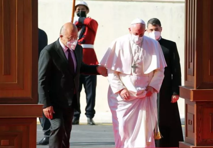 El papa Francisco acude a Irak para homenajear a los cerca de 300.000 cristianos que quedan en el país. EFE