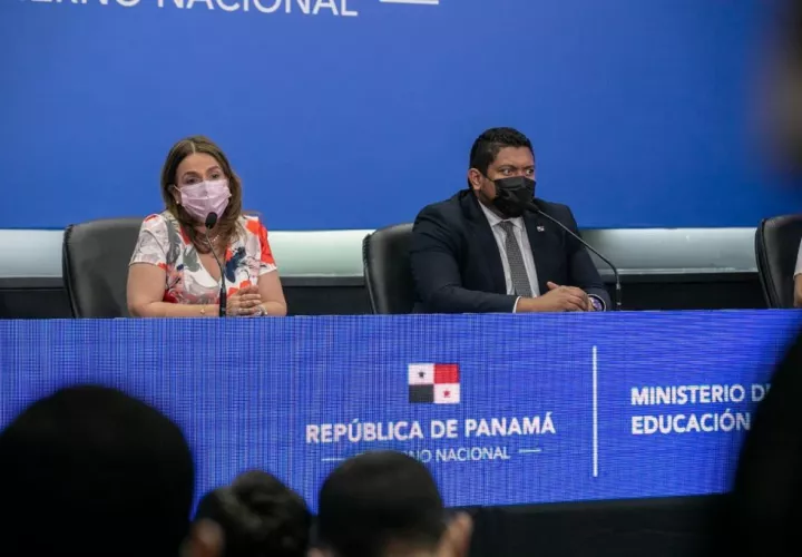 La ministra de Educación, Maruja Gorday de Villalobos, hizo el anuncio. 