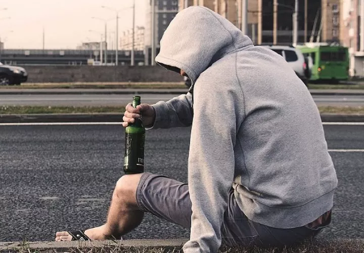 La pérdida de empleo y el encierro prolongado son factores que pueden influenciar en los suicidios. Archivo