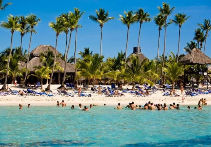 La isla  recibió el año pasado 2.4 millones de turistas en 2020. EFE