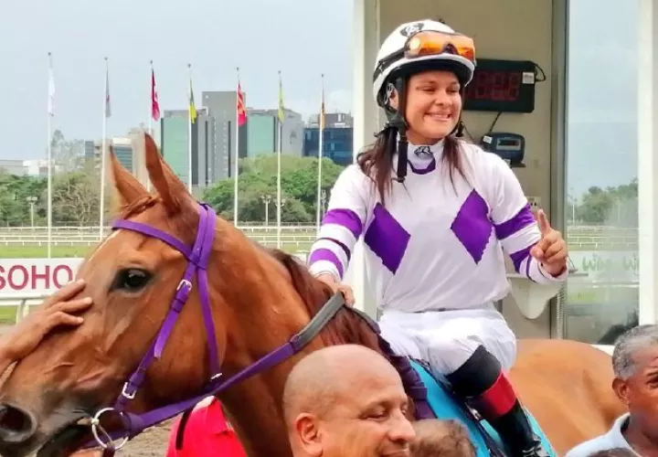 Yarmarie Corre brilla en la hípica de Estados Unidos.